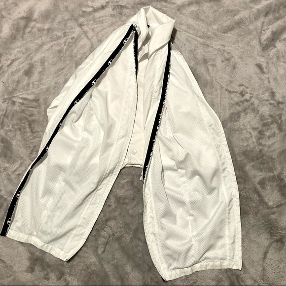 Champion White & Black Life Zipper Tape Cropped Coaches Jacket Size Medium - Picture 7 of 16
